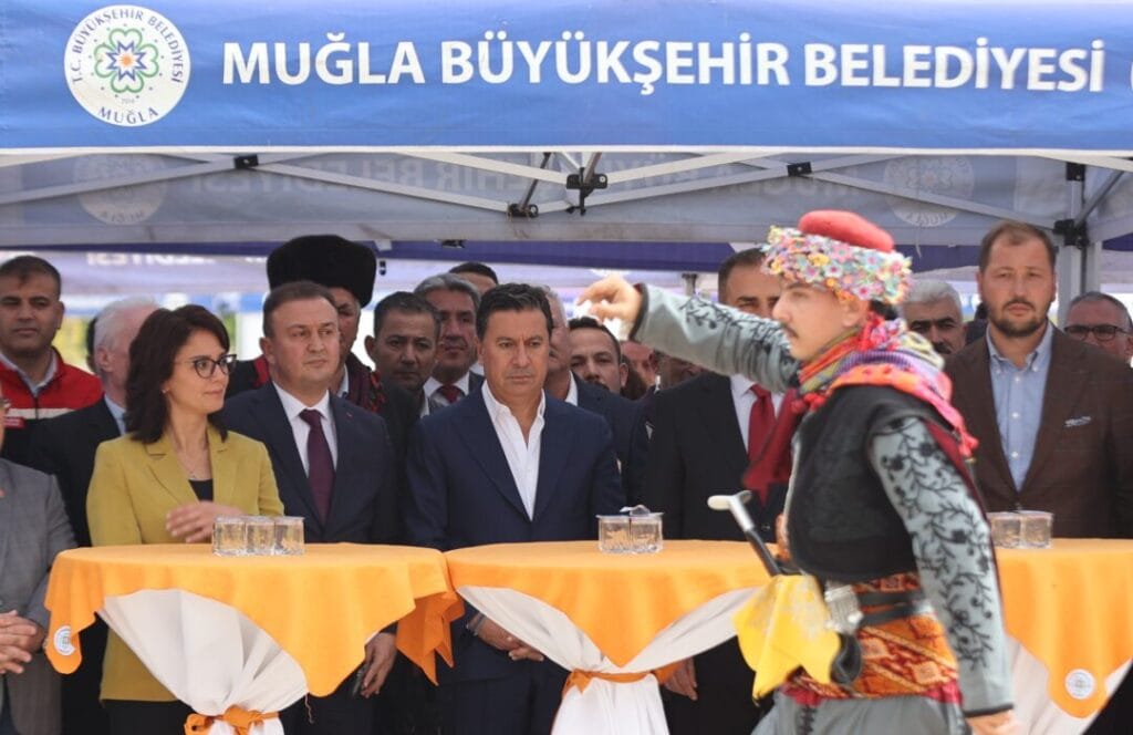 Bal Gibi Festival Muglada Cam Bali Hasadi Coskuyla Kutlandi 7