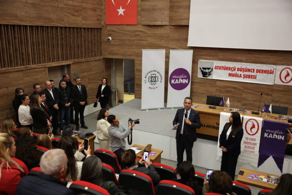 Buyuksehirden Kadin Haklari Icin Guclu Bulusma 1